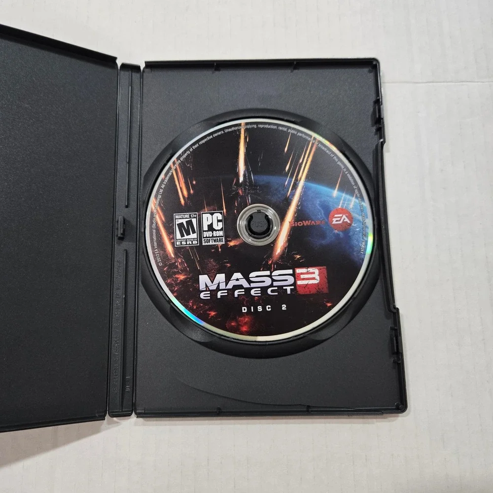 Mass Effect 3 PC Game DVD ROM 2 Disc Set BioWare EA Complete Tested Works